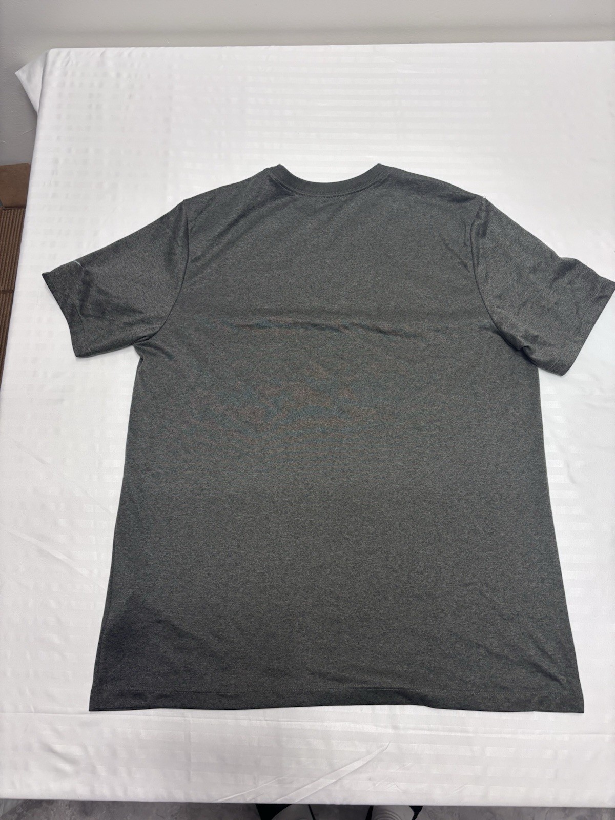 Original The Nike Tee Core Men’s Athletic Cut Short Sleeve Shirt Cotton Large G