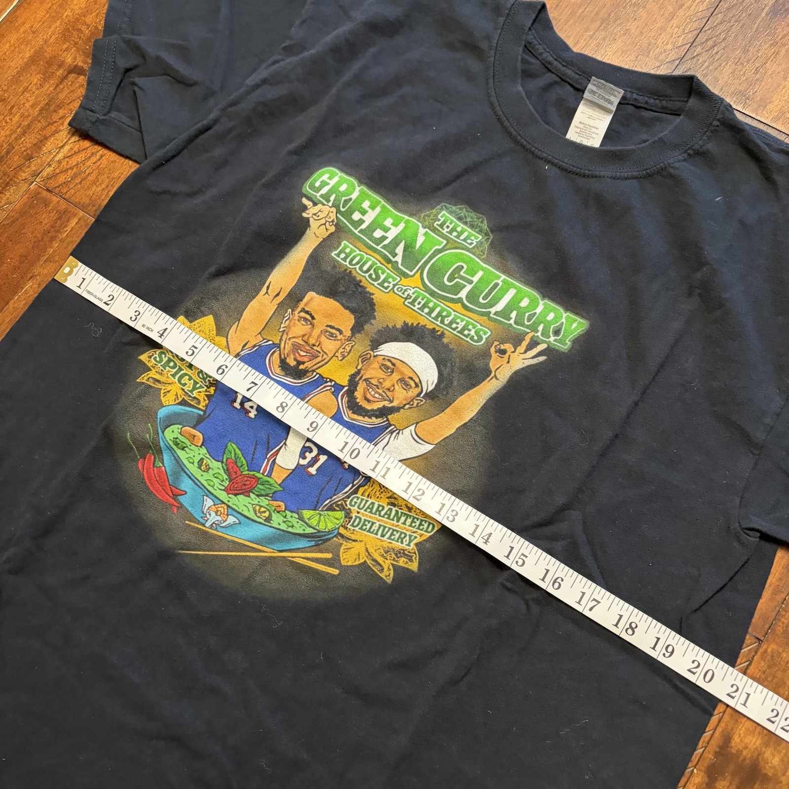 Gildan Shirt Mens Large Black Green Curry Philly Basketball Parody Tee T-Shirt