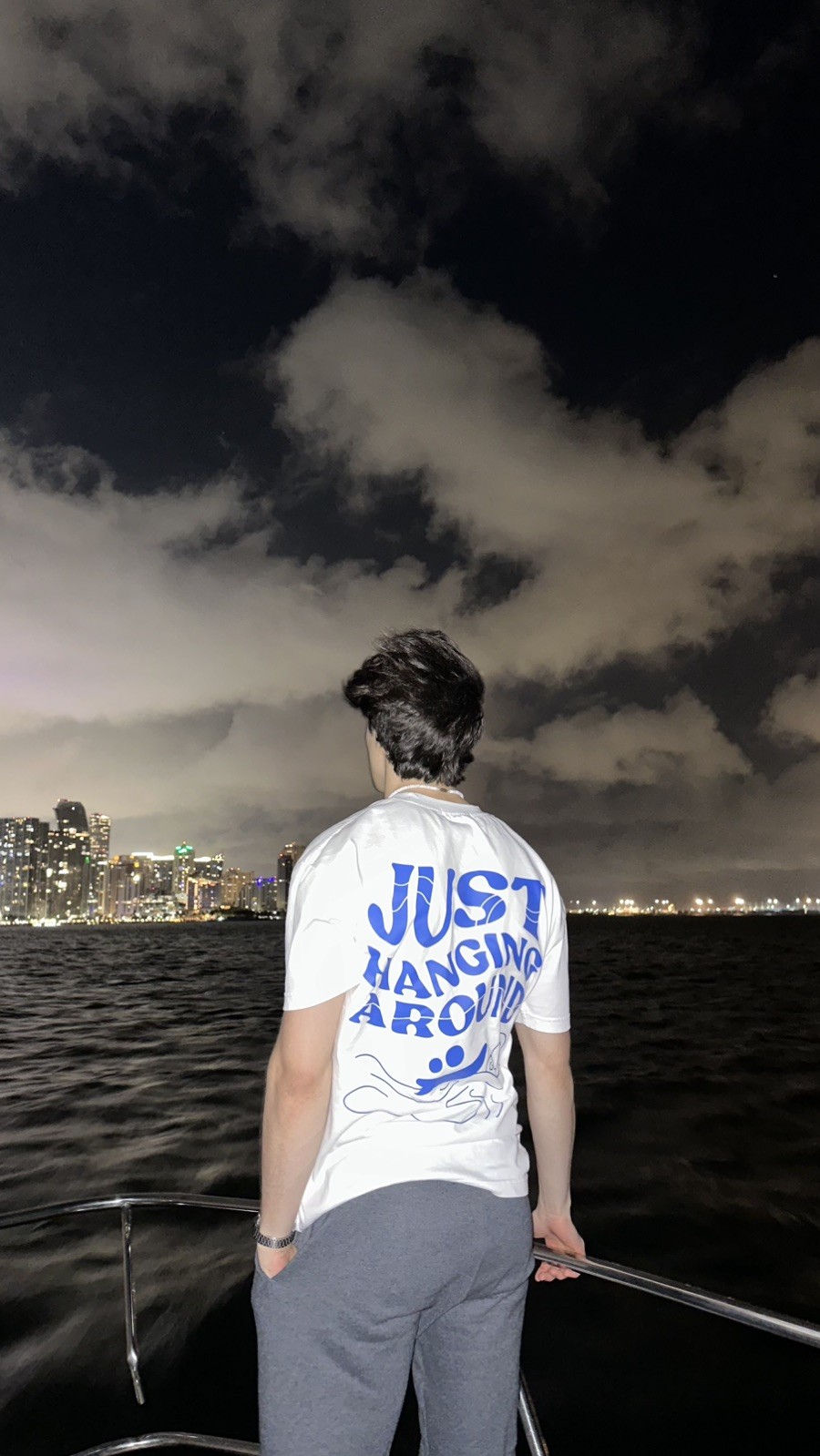 260 GSM Heavyweight Coastal Beach Graphic T Shirt Just Hanging Around Retro Tee
