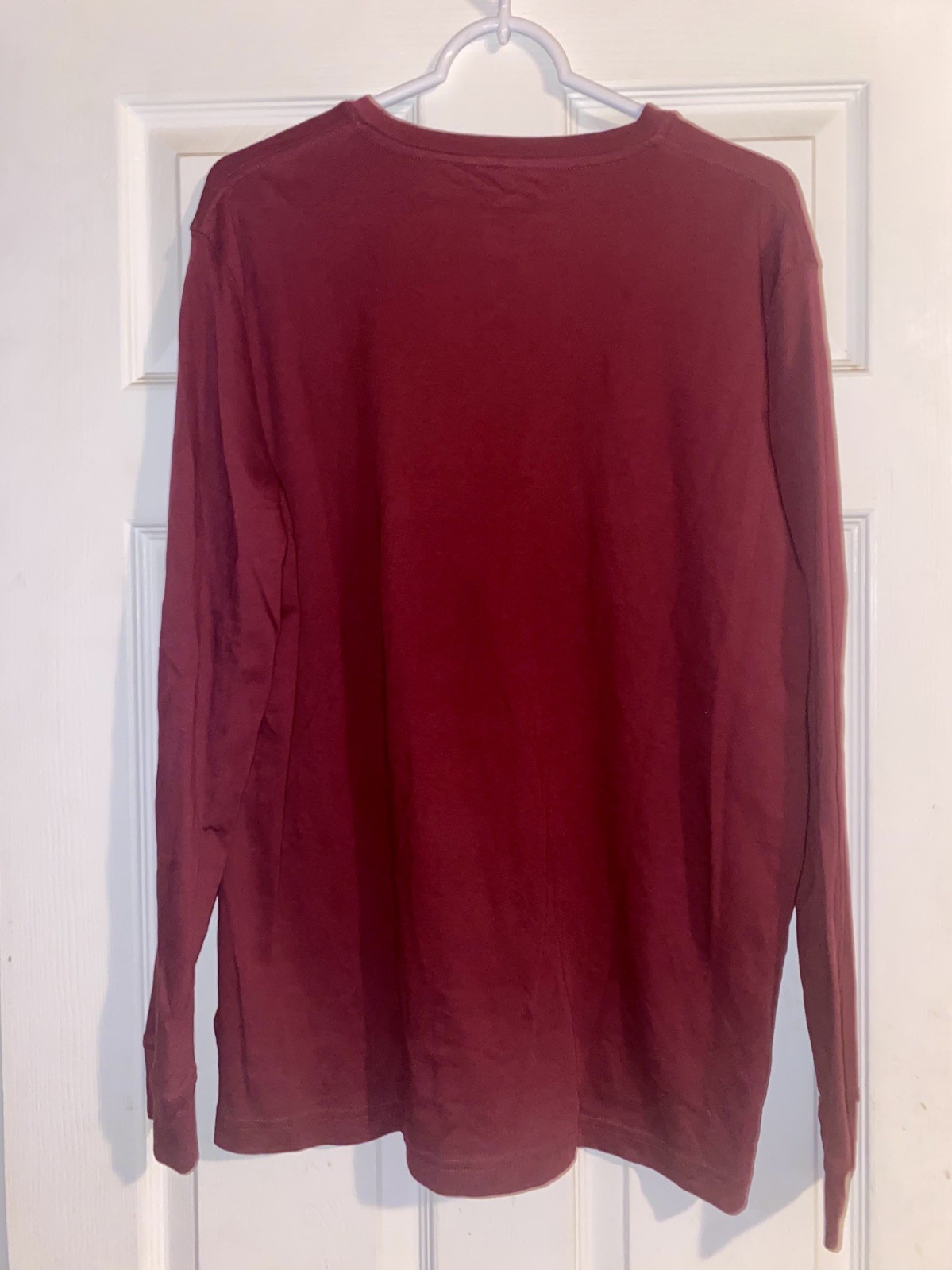 Croft & Barrow Men’s Easy Care Long Sleeve Henley T-Shirt – Size L – Red