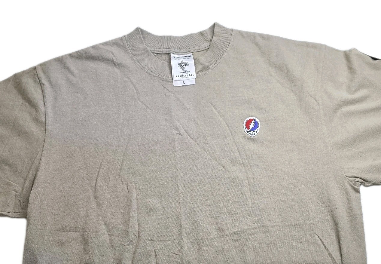 Shaka Wear Grateful Dead Steal Your Face Embroidered Tee L Beige
