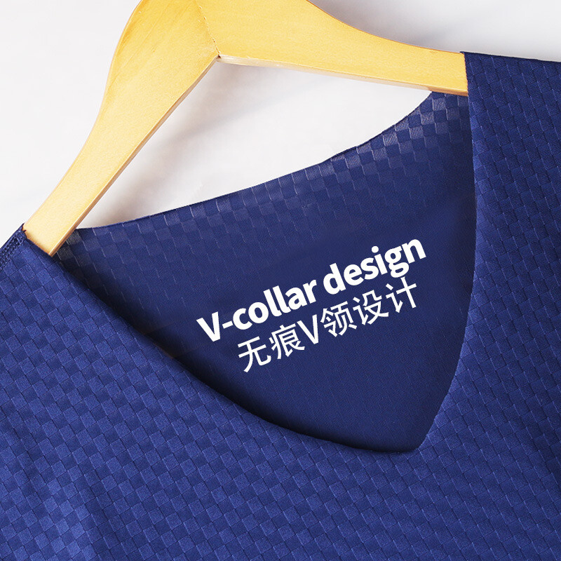 Men’s Undershirts Ice Silk T-Shirt Short Sleeve Seamless V-Neck Short Shirt