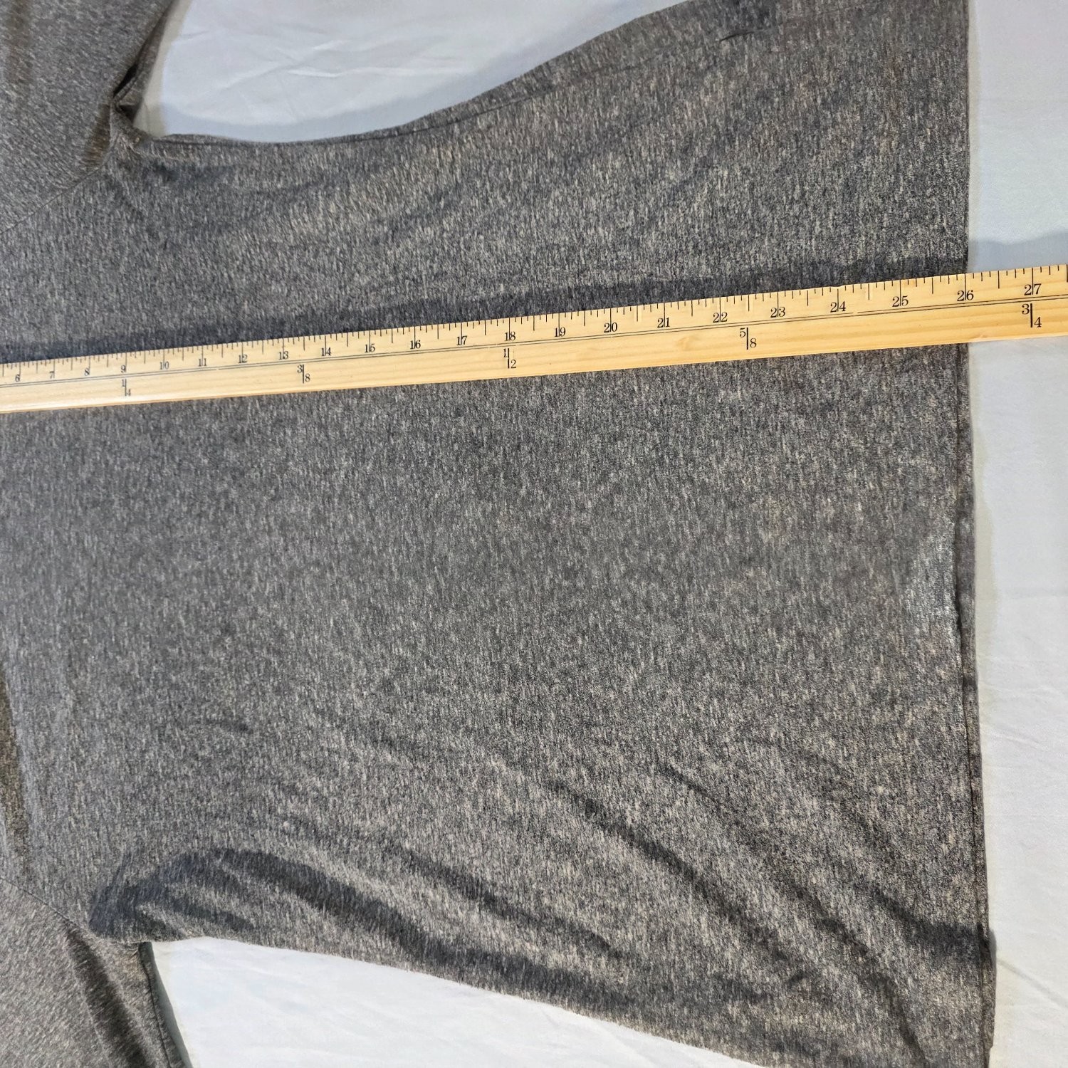 MOSSIMO SUPPLY CO. CASUAL TEE L 100% COTTON MACHINE WASH COLD WITH LIKE COLORS
