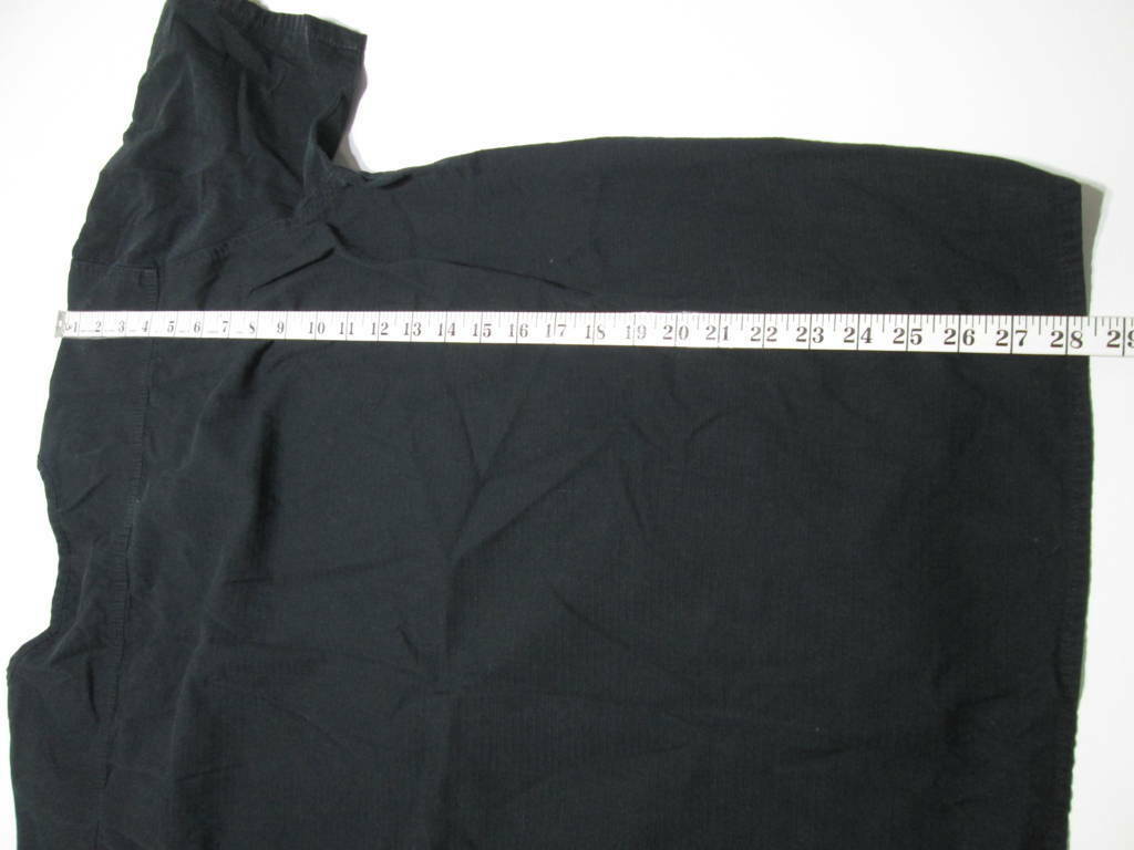 Carhartt Mens Size L V-Neck Shirt Black Pleated Chest Pocket Logo Print Casual