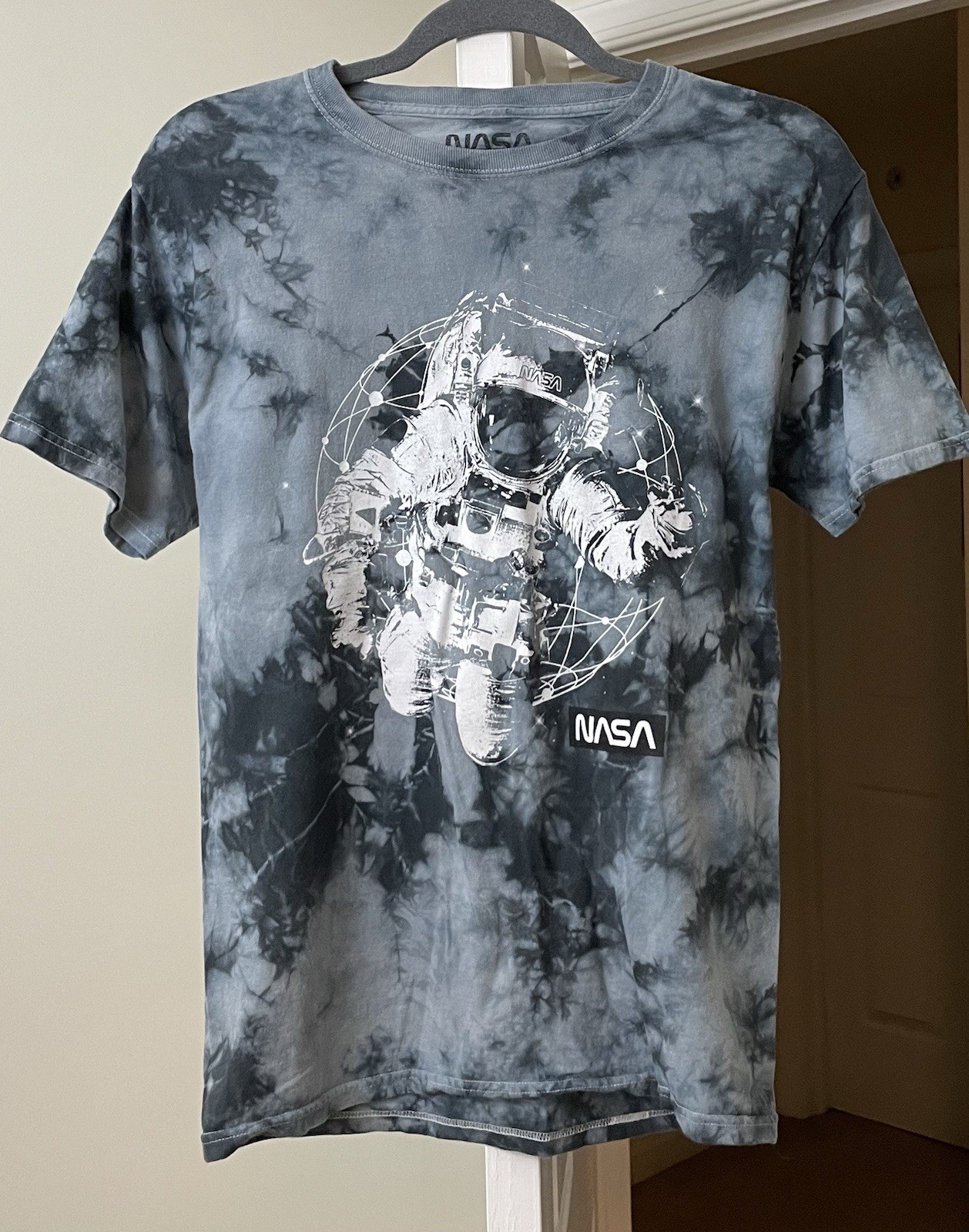 Nasa T-Shirt Gray Tie Dyed Space Graphic Short Sleeve Pullover Men’s Small