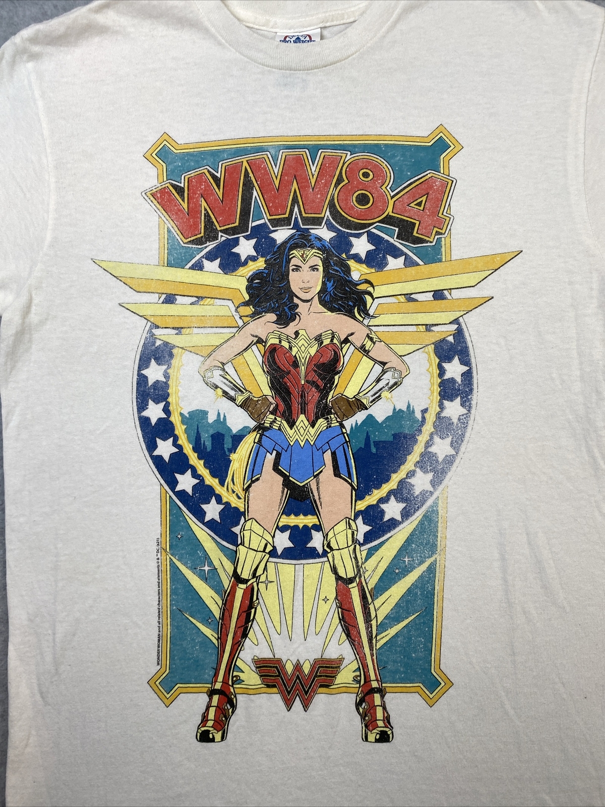 Wonder Woman – WW84 Vintage Style DC Comics T-Shirt Size Small Adult