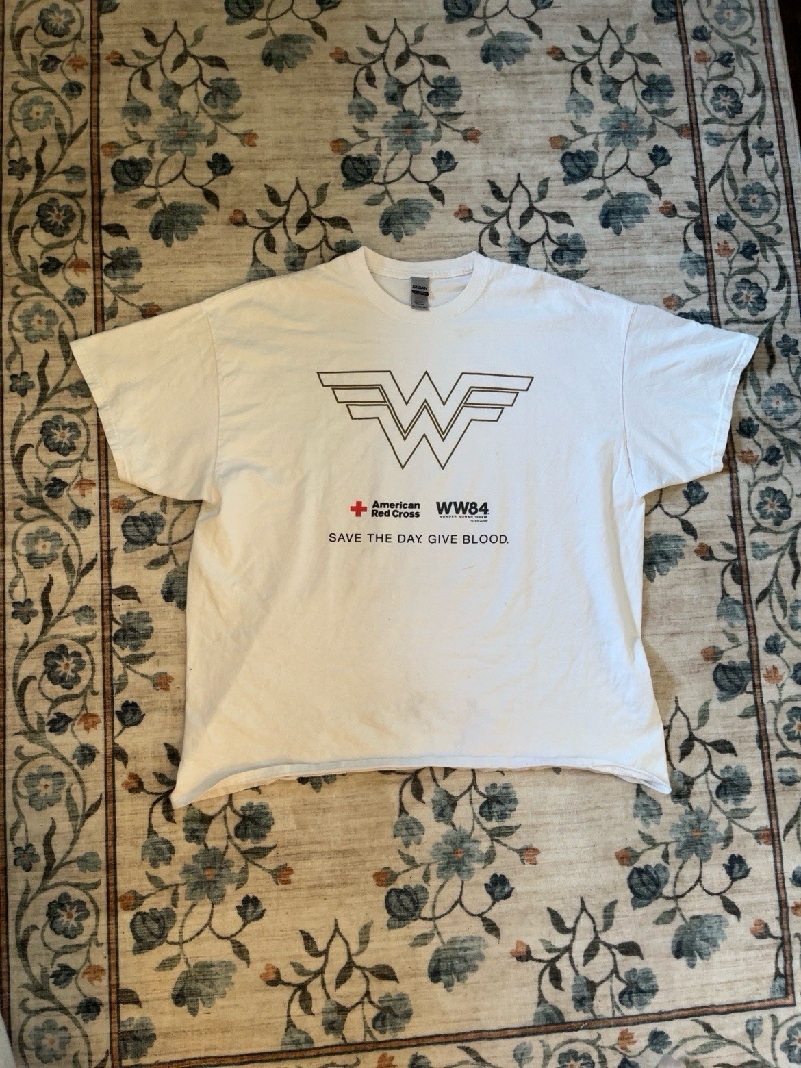 Gildan Ultra Cotton Men’s 2XL White Wonder Woman WW84 T-Shirt