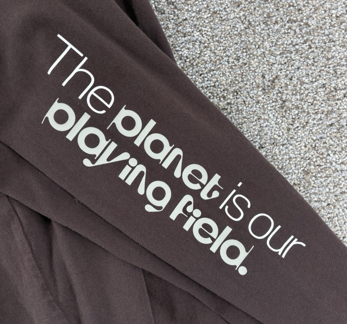 Nike Max90 Playing Field Long Sleeve Tee Mens L Loose Fit Brown Embroidered Logo