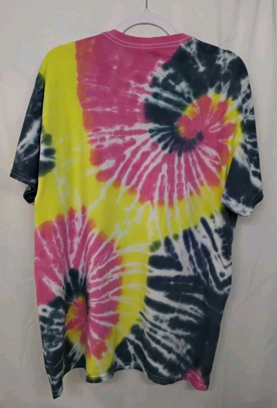 New Tie Dye Men’s T-Shirt Pink Yellow Adult Large Multicolor Summer Spiral Swirl