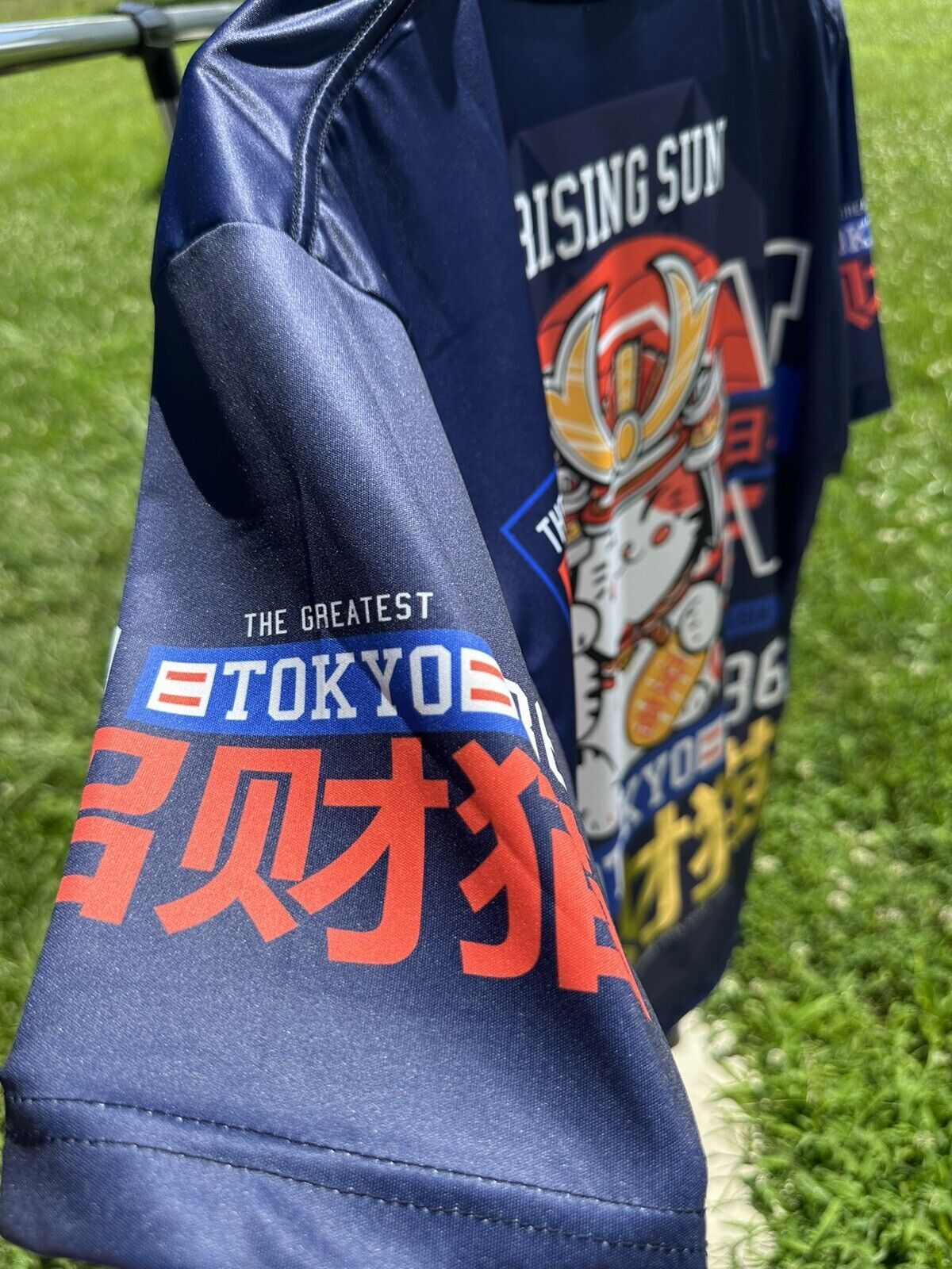 NWT Cool T shirt Japanese Style Light weight comfortable Unisex Machine Wash Cat