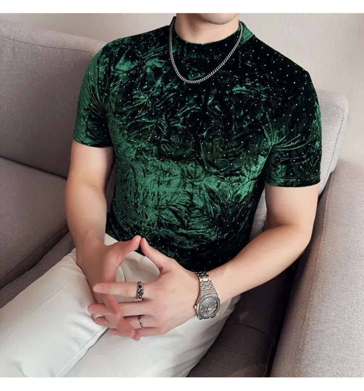 Summer Velvet Pleated Hot Stamping T-shirt for Men’s Fashion Versatile Slim Fit