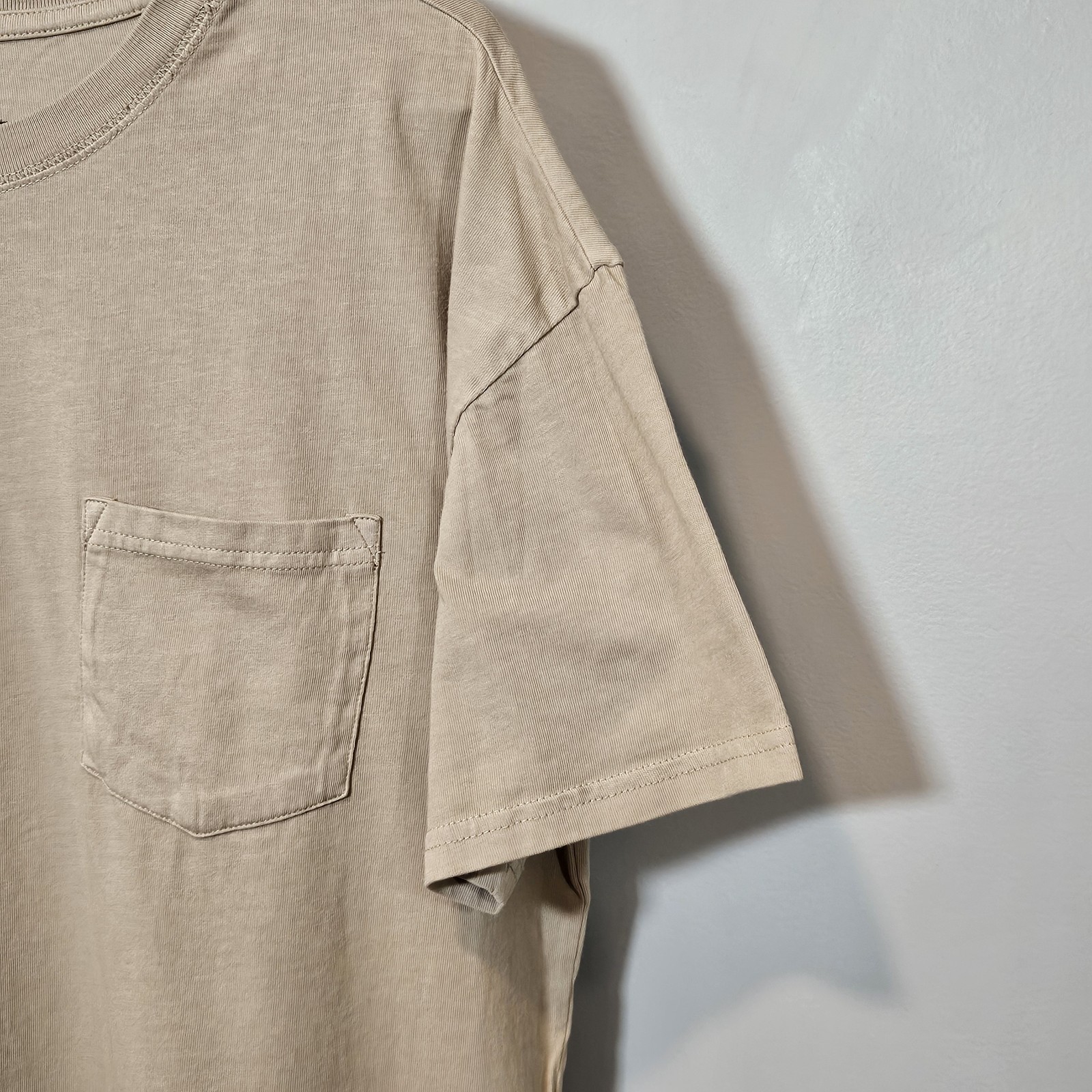 NWT Goodfellow & Co Men’s Size L Tan Relaxed Fit T-shirt Short Sleeves Crew Neck