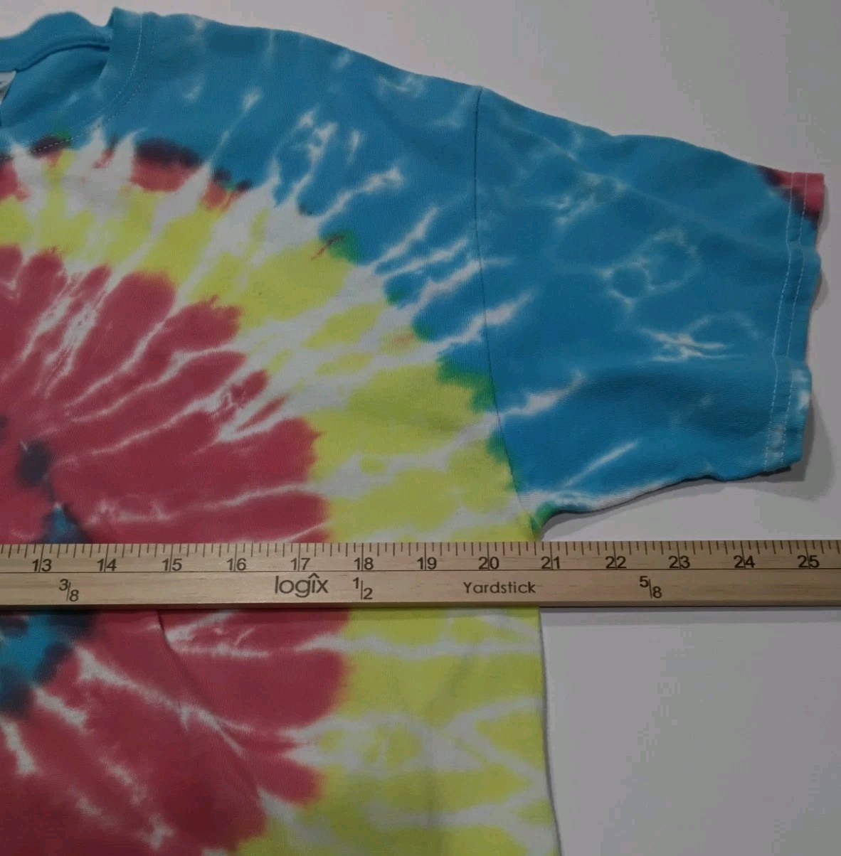 New Tie Dye Men’s T-Shirt Blue Red Adult Large Multicolor Summer Swirl Spiral