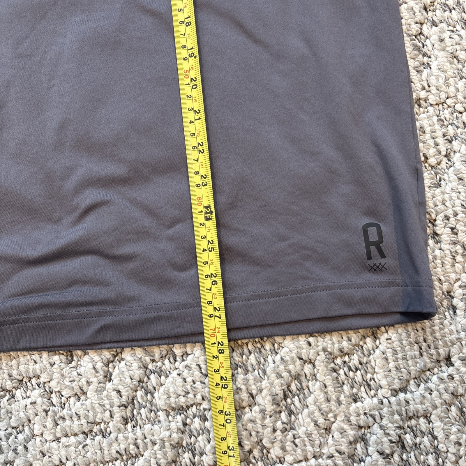 Rhone Element Shirt Mens Medium Charcoal Gray Cotton Blend Short Sleeve Tee